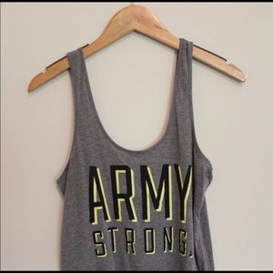 VS Pink Army Tank